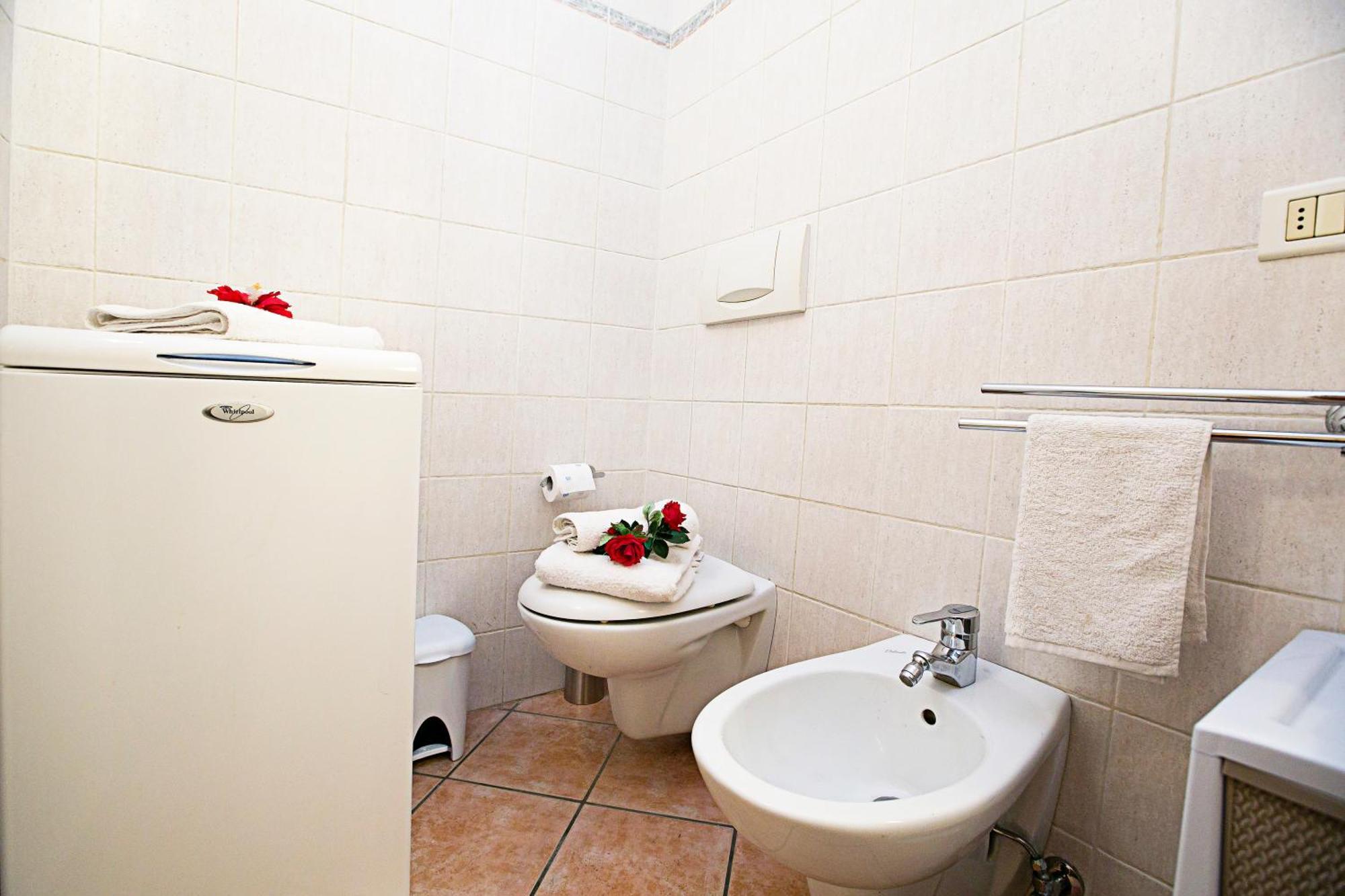 Appartamento Centro Storico Riva 2 - Happy Rentals Экстерьер фото