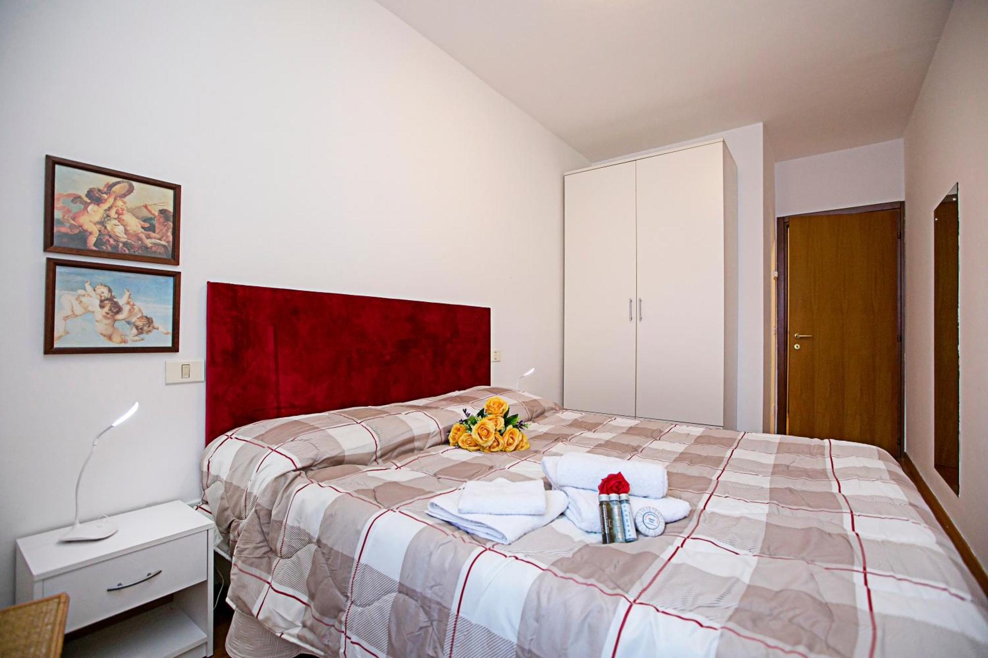 Appartamento Centro Storico Riva 2 - Happy Rentals Экстерьер фото